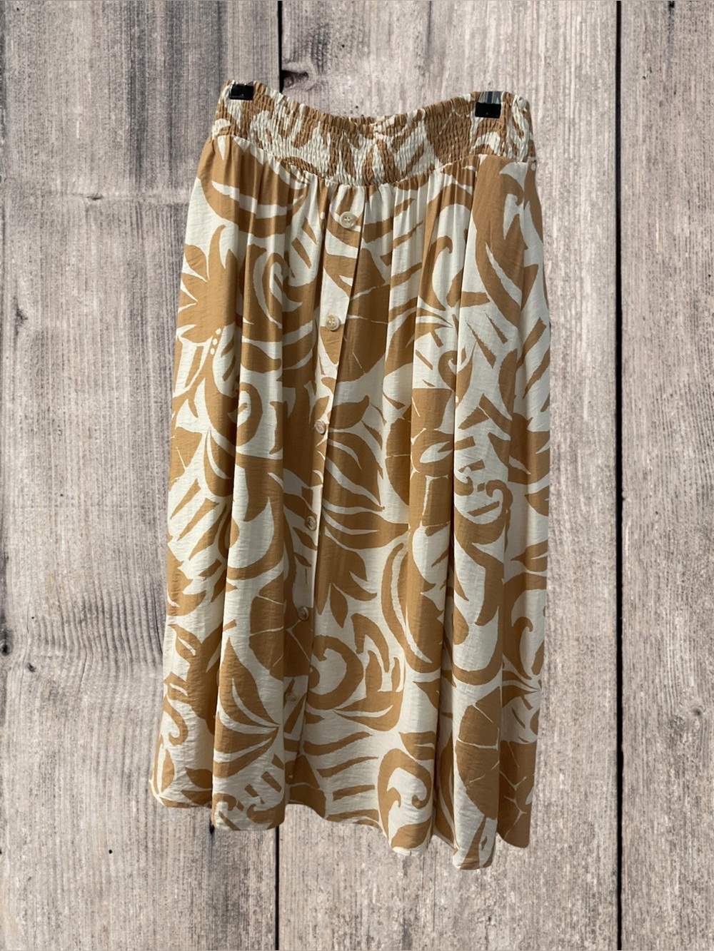 Doe & Rae Tan and Cream Button-Front Midi Skirt